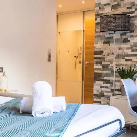 Rare ! Avec Terrasse A 5 Min A Pied Du Palais - Rare ! Avec Terrasse A 5 Min A Pied Du Palais Mae-2433 Apartment *