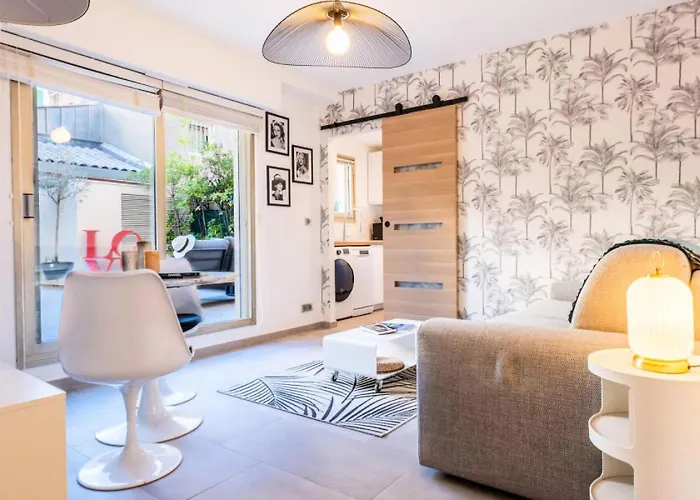 Rare ! Avec Terrasse A 5 Min A Pied Du Palais - Rare ! Avec Terrasse A 5 Min A Pied Du Palais Mae-2433 Cannes