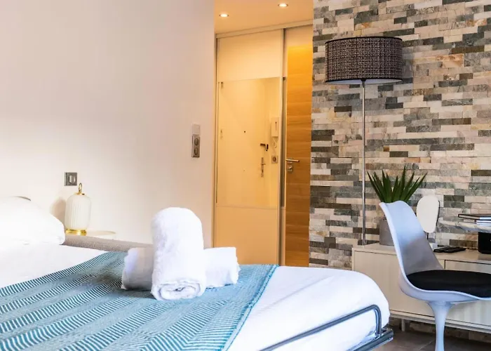 Rare ! Avec Terrasse A 5 Min A Pied Du Palais - Rare ! Avec Terrasse A 5 Min A Pied Du Palais Mae-2433 Apartment *